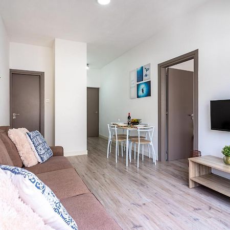 Eleni'S 1-Br Apt In Larnaca Center 외부 사진