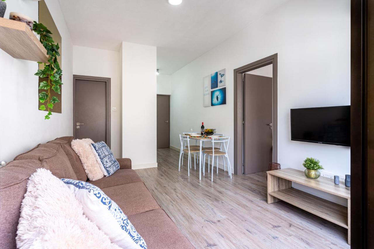 Eleni'S 1-Br Apt In Larnaca Center 외부 사진